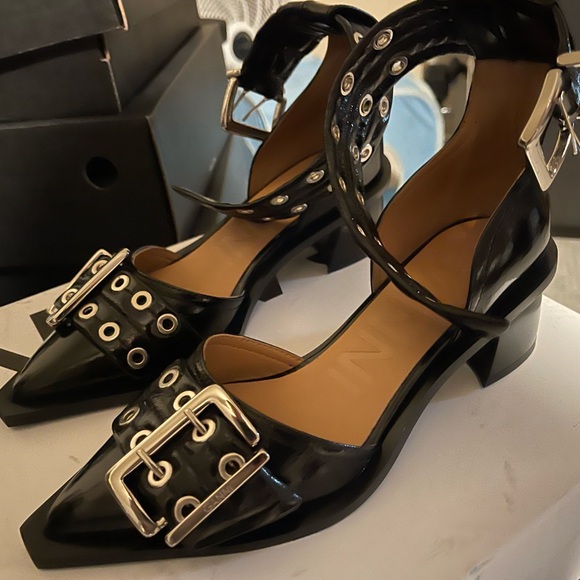 Ganni Buckle Open Cut Low Heel Pump NEW IN BOX - Picture 5 of 8